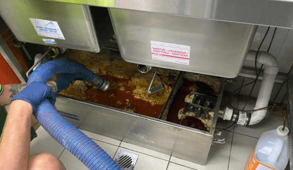 How Does a Restaurant Grease Trap Work? - RS*